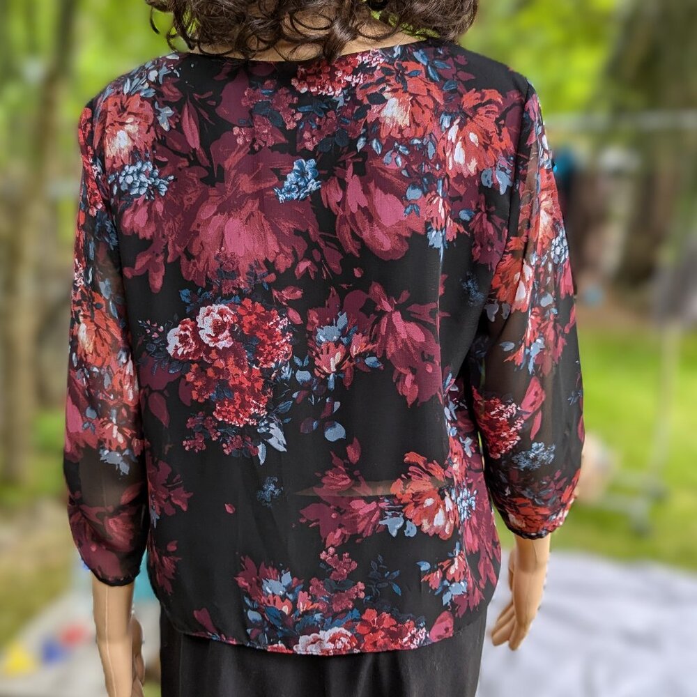Floral Tunic Blouse - Picture 3 of 7